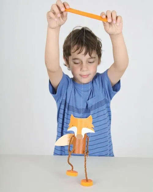 DIY: Marioneta de zorro con objetos reciclados | Fiestas y Cumples