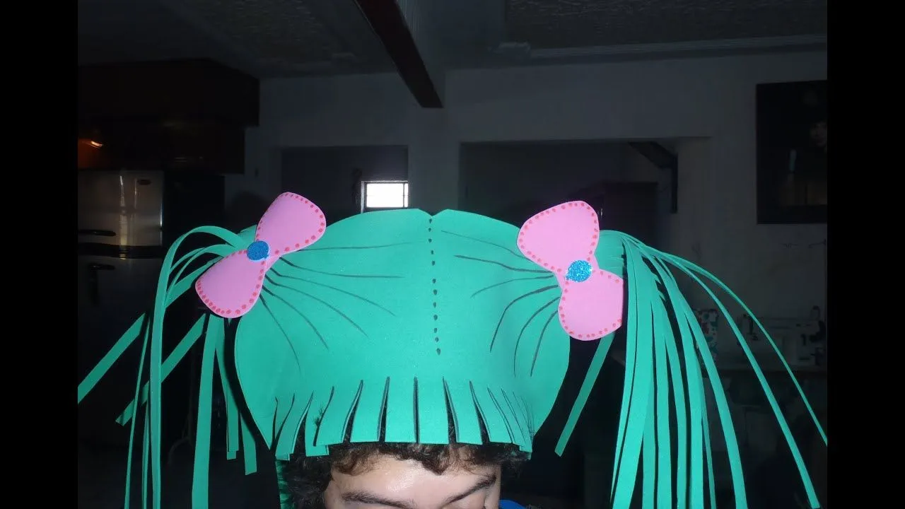 DIY Pelucas Locas (con Fomy / Goma Eva) - YouTube DIY Pelucas Locas (con Fomy / Goma Eva) - YouTube