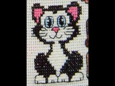 DIY Tutorial para bordar un hermoso gatito en punto de cruz - YouTube