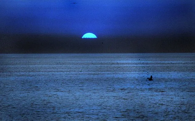 docecomoachuva: O Homem e o Mar - Charles Baudelaire docecomoachuva: O Homem e o Mar - Charles Baudelaire