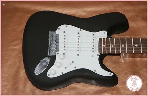 Dolça Creació: Tarta guitarra eléctrica