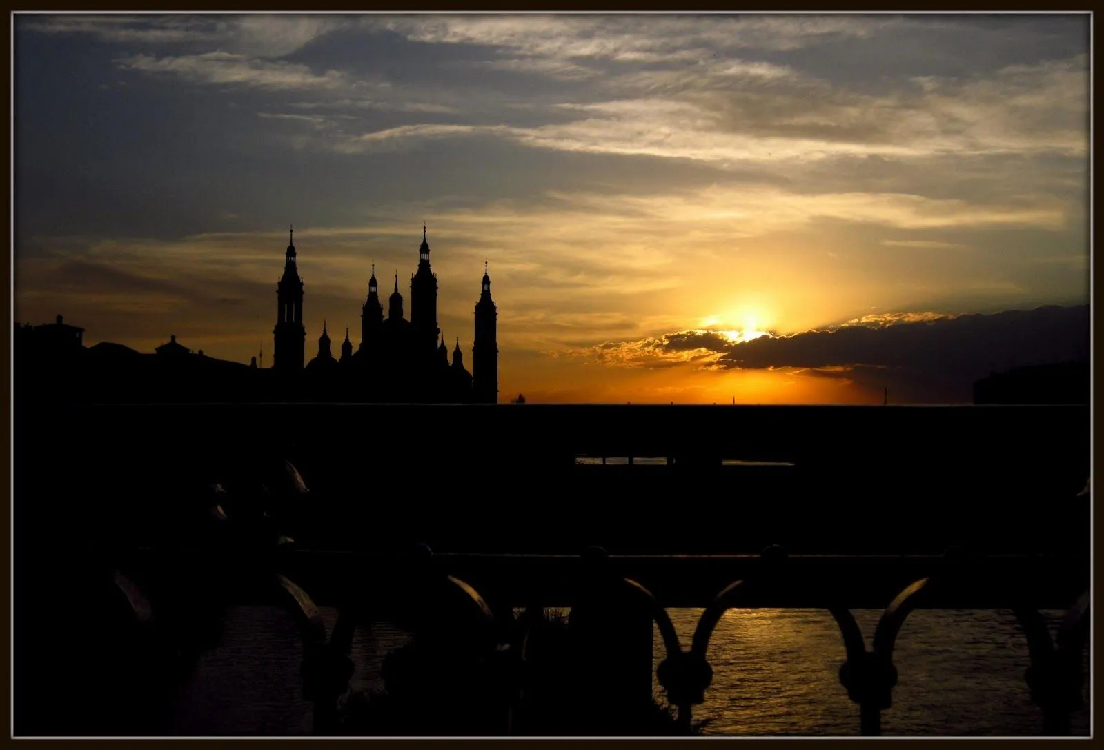 Si no puede dormir: La ciudad de los atardeceres más bonitos del mundo Si no puede dormir: La ciudad de los atardeceres más bonitos del mundo