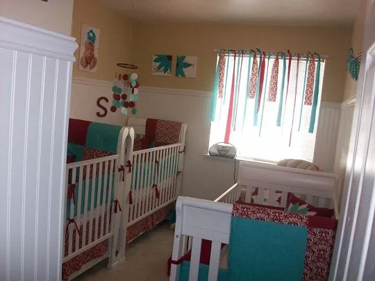 Dormitorio compartido por tres niñas | DECORACIÓN BEBÉS