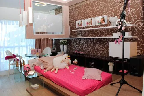 DORMITORIO DE LA HIJA ADOLESCENTE CON MARRON Y FUCSIA ... DORMITORIO DE LA HIJA ADOLESCENTE CON MARRON Y FUCSIA ...