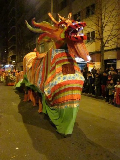 Dragón Chino en el Carnaval | Blog DISFRACES Dragón Chino en el Carnaval | Blog DISFRACES