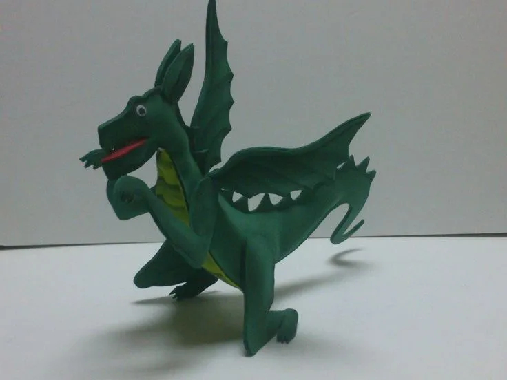 Dragon de St Jordi | Goma Eva | Pinterest