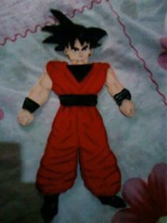 GOKU EN FOAMI - Imagui