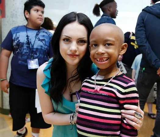 Dtodoblog: Elenco de iCarly & Victorious apoyan a los niños enfermos Dtodoblog: Elenco de iCarly & Victorious apoyan a los niños enfermos