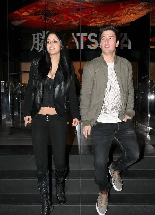 Dtodoblog: Logan Henderson: Cita con misteriosa amiga Dtodoblog: Logan Henderson: Cita con misteriosa amiga