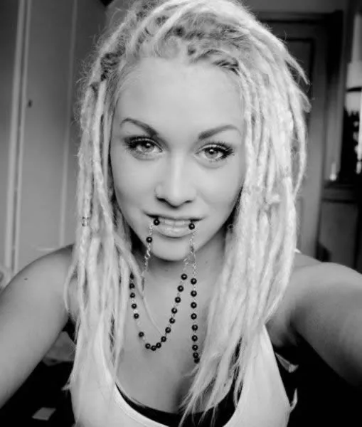 Chicas lindas con rastas – Marcianos