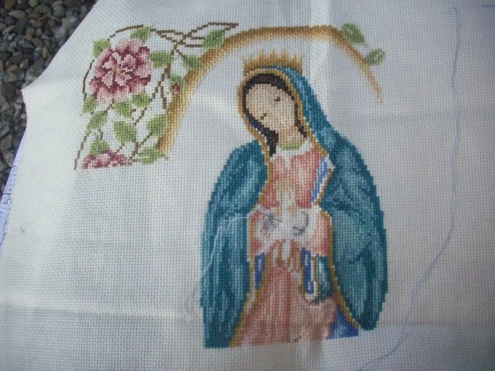 Duende del Bordado: virgen de guadalupe comenzada a finales del ... Duende del Bordado: virgen de guadalupe comenzada a finales del ...