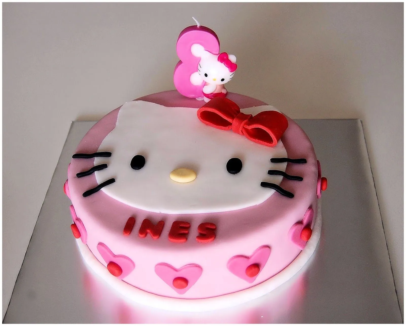 Mi dulce obsesión: TARTA FONDANT DE HELLO KITTY Y PHINEAS Y FERB Mi dulce obsesión: TARTA FONDANT DE HELLO KITTY Y PHINEAS Y FERB