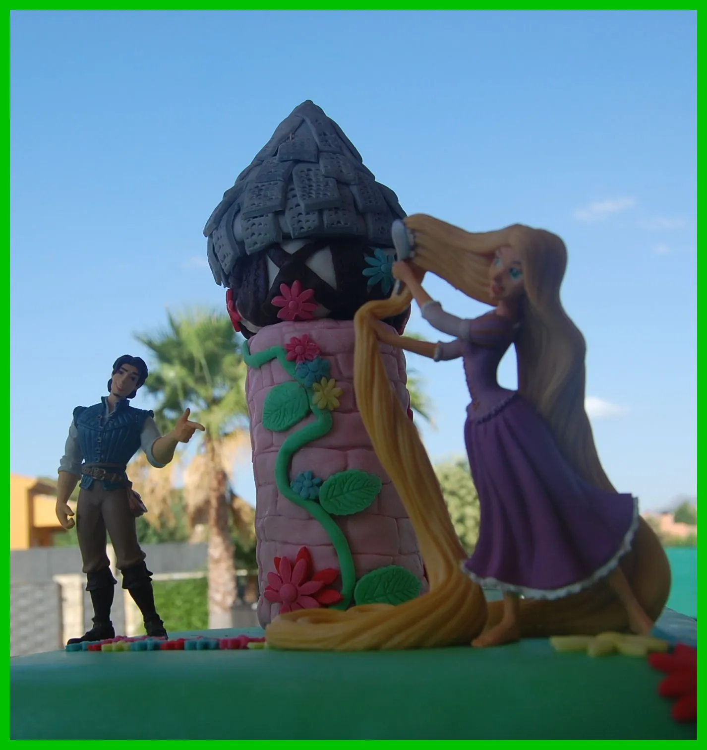 Mi dulce obsesión: TARTA FONDANT DE RAPUNZEL PARA SARA Mi dulce obsesión: TARTA FONDANT DE RAPUNZEL PARA SARA