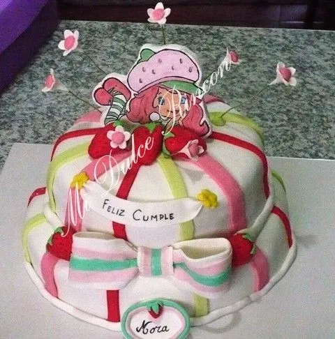 Mi Dulce Rincon: Frutillita (Torta - Cup Cakes y Galletas) Mi Dulce Rincon: Frutillita (Torta - Cup Cakes y Galletas)