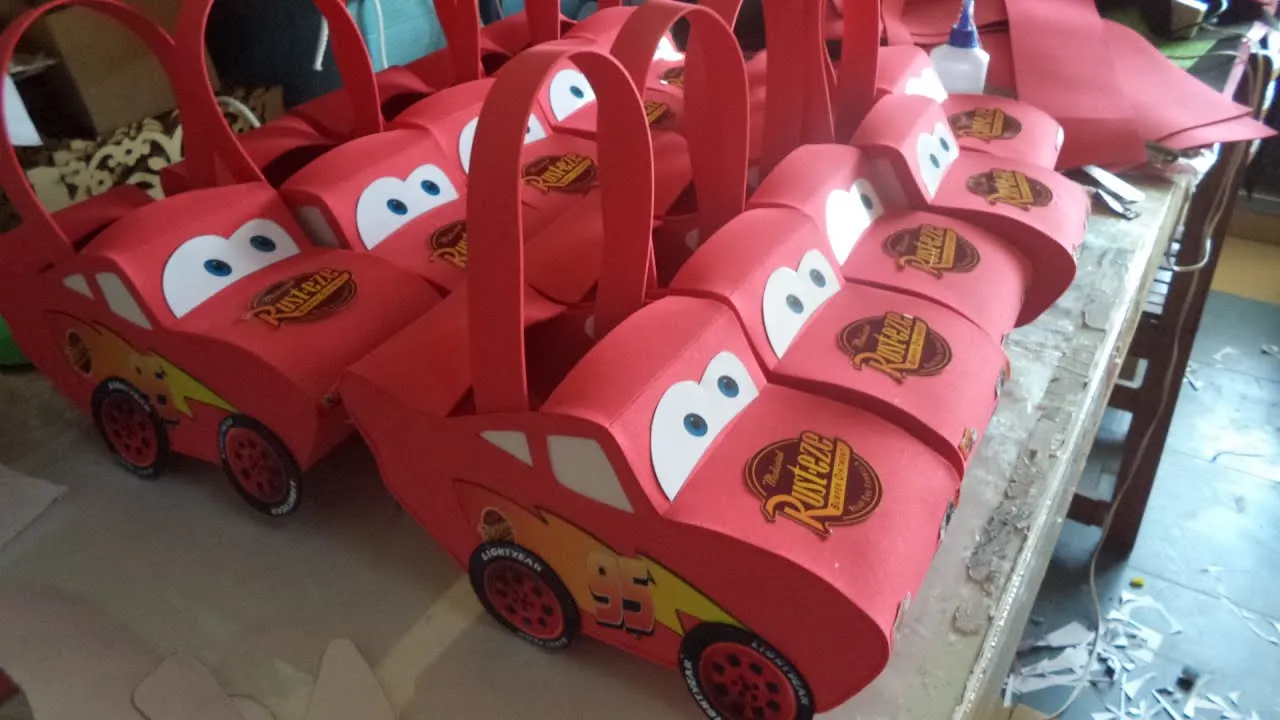 COMO HACER DULCERO FOMI CARS DIY - HOW TO MAKE CARS - YouTube COMO HACER DULCERO FOMI CARS DIY - HOW TO MAKE CARS - YouTube