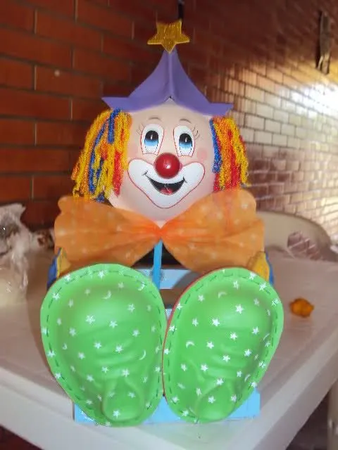 Dulceros con botes de payaso - Imagui