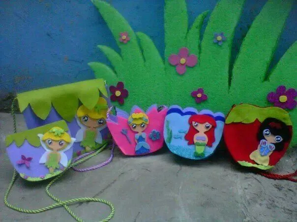 dulceros! Tinkerbell.Cenicienta.La sirenita ariel.Blanca nieves ... dulceros! Tinkerbell.Cenicienta.La sirenita ariel.Blanca nieves ...