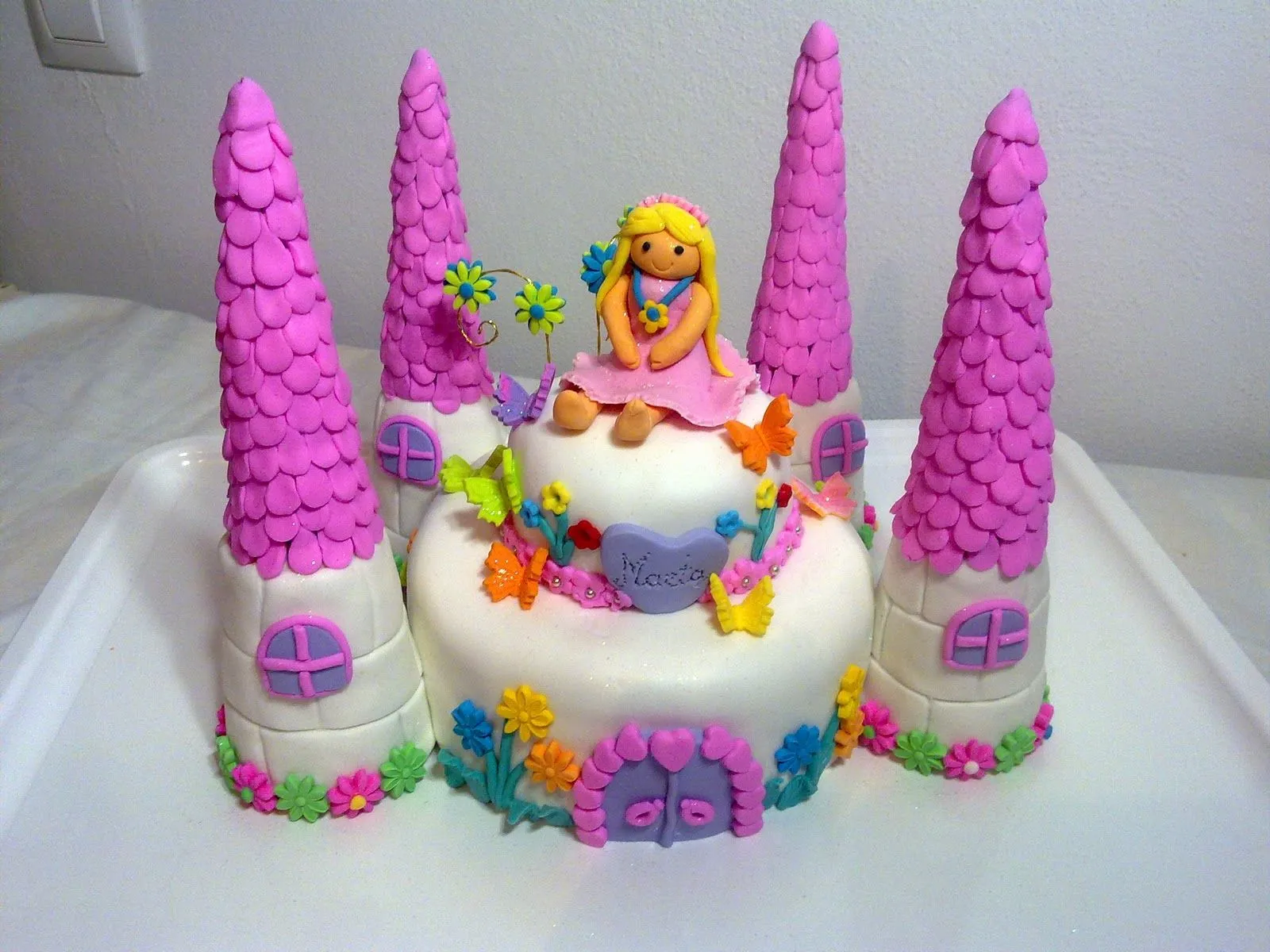 Tortas de princesas castillo - Imagui