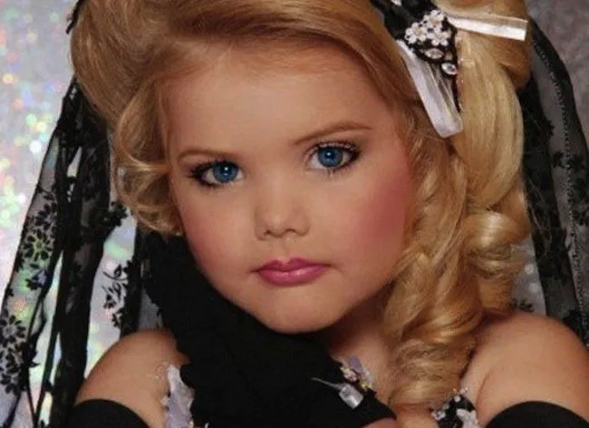 Eden Wood o las niñas-modelo que dan miedo