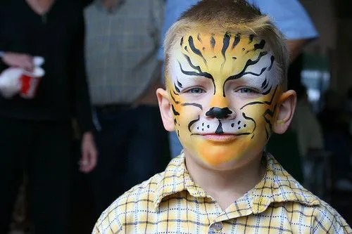 Ejemplos de maquillaje de cara para niños