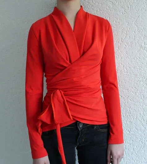 yo elijo coser: Patrón gratis: blusa envolvente de Burda (2 versiones) yo elijo coser: Patrón gratis: blusa envolvente de Burda (2 versiones)
