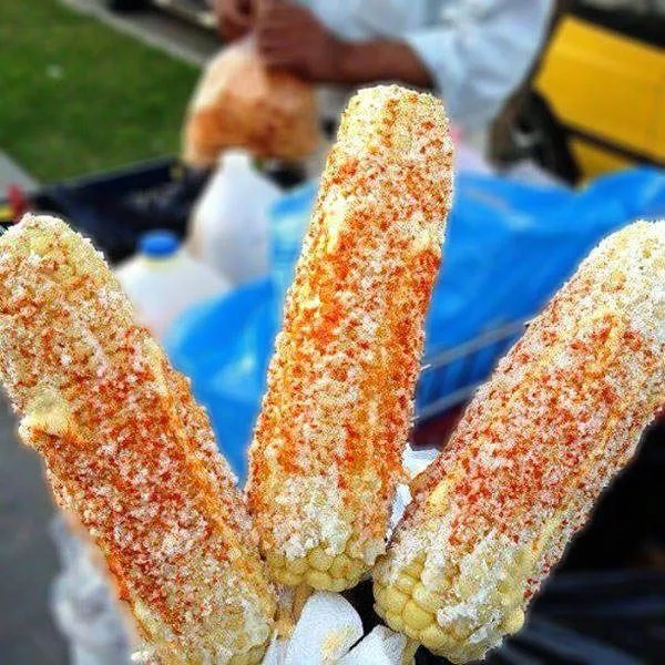 Elotes Locos: Algo muy tipico en El Salvador - El Salvador