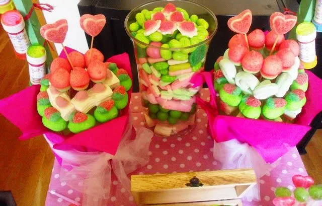 ELS BUNYOLS DE LA IAIA: KIOSKO DE CHUCHES PARA LA BODA DE CAROL Y ... ELS BUNYOLS DE LA IAIA: KIOSKO DE CHUCHES PARA LA BODA DE CAROL Y ...