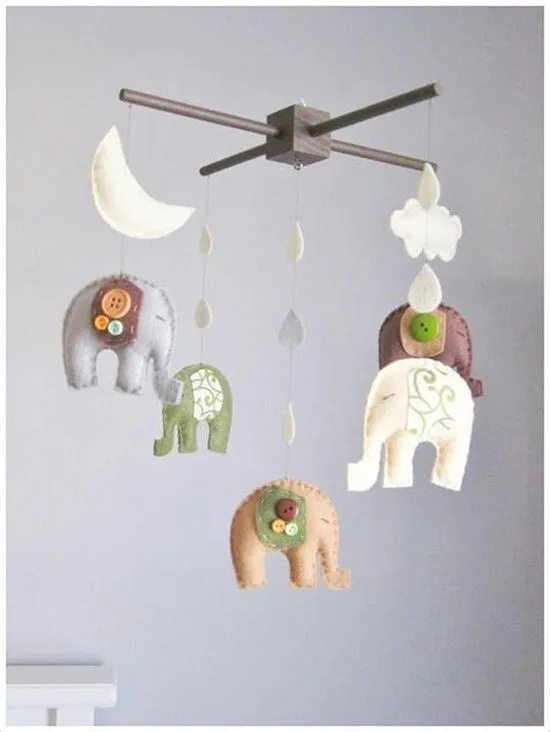 Emérita Desastre: Decoración: Móviles para bebés