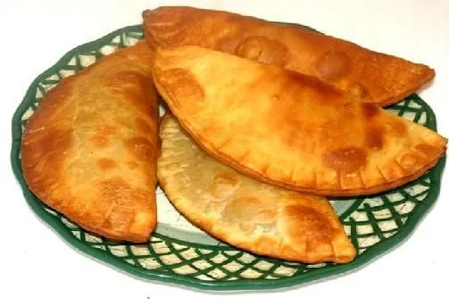 Empanadas son fritos o pasteles de carne o fruta al horno. Puede ... Empanadas son fritos o pasteles de carne o fruta al horno. Puede ...