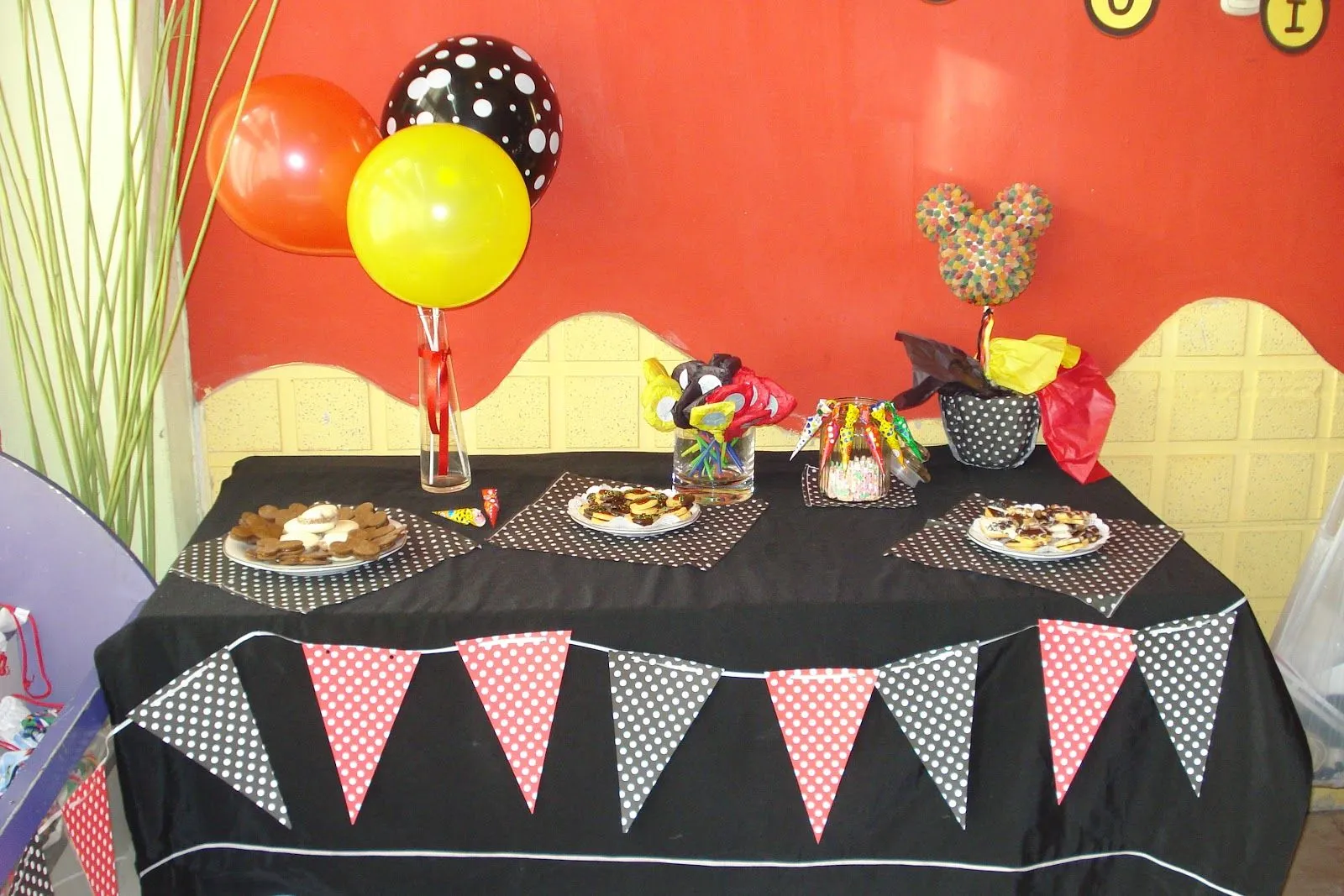 Encuentros&amp;Delicias: Mesa temática de Mickey
