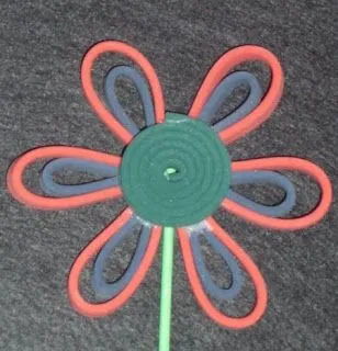EnfieltrArte y otras artesManías: FLOR PARA ADORNAR UNA MACETA... EnfieltrArte y otras artesManías: FLOR PARA ADORNAR UNA MACETA...