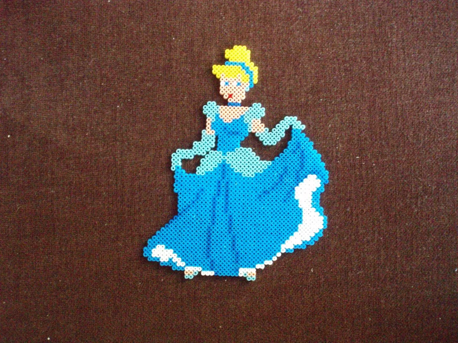 Enjoy the HandMade: Hama Beads para niños VI Espejos Princesas Enjoy the HandMade: Hama Beads para niños VI Espejos Princesas