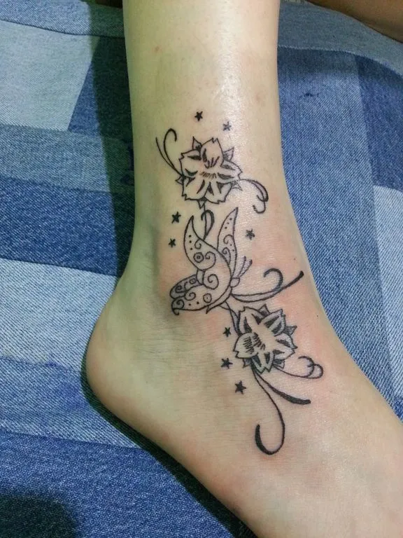 Enredadera con mariposa - Imagui