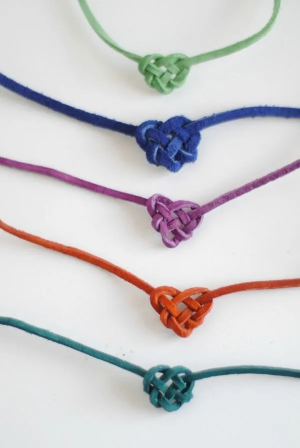 enrHedando: Como hacer 3 Pulseras Corazon de Macrame