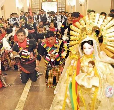 ENTRADAS FOLKLORICAS DE BOLIVIA: mayo 2013