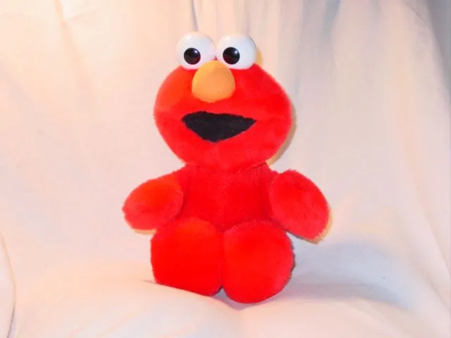 si entras lo ves al monstruo que come galletas y a elmo - Taringa!