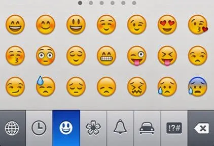 Cómo enviar emoticones en mis conversaciones de WhatsApp Cómo enviar emoticones en mis conversaciones de WhatsApp