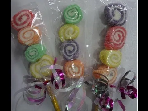 Episodio 13 "Brochetas de gomitas para tus amigos" - YouTube