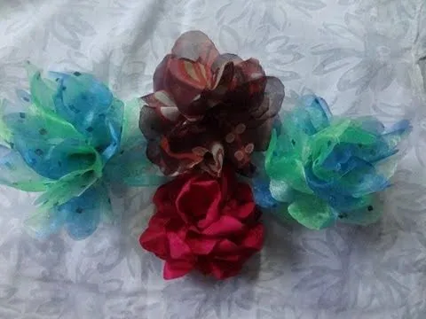 Episodio 18 "Flores de tela modelo 2" - YouTube Episodio 18 "Flores de tela modelo 2" - YouTube