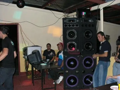 Equipo de audio y luces (para bar, discomovil o karaoke) - Heredia ...