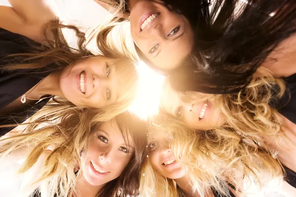 equipo de cinco mujeres — Imagen de stock #1195343 equipo de cinco mujeres — Imagen de stock #1195343