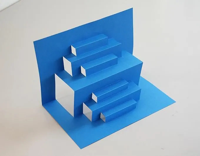 Realizar una escalera azul de papel - Pop-up de líneas paralelas | Canson® Realizar una escalera azul de papel - Pop-up de líneas paralelas | Canson®