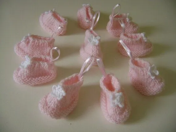 Escarpines Miniatura Tejidos a Mano Adornos LISTOS PARA por Pitusa