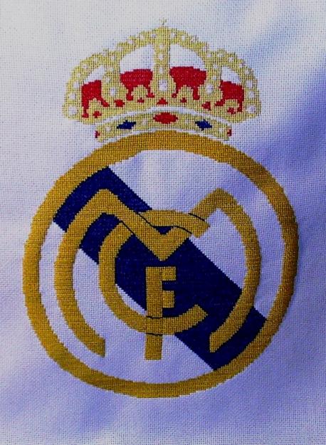 Patrones punto de cruz escudo real madrid - Imagui Patrones punto de cruz escudo real madrid - Imagui