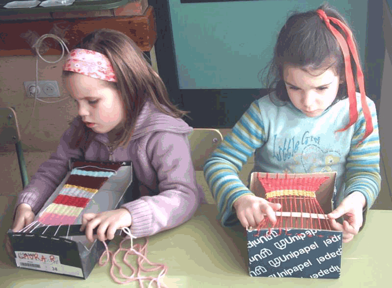 Escuela infantil castillo de Blanca: CAJAS DE ZAPATOS: MINI TELAR Escuela infantil castillo de Blanca: CAJAS DE ZAPATOS: MINI TELAR