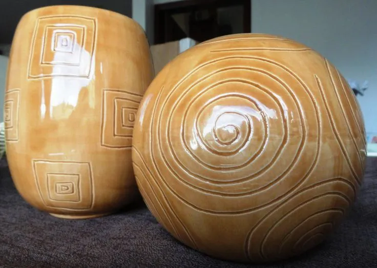 CENTRO DE MESA... Esferas de colores, plato | Decoración en ...