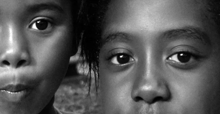 Espaço Crítico: Por que defender cotas para negros? Espaço Crítico: Por que defender cotas para negros?