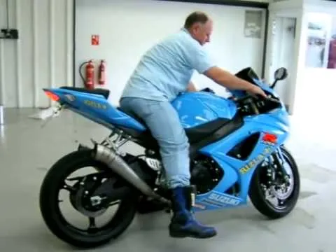 Espectacular Suzuki GSXR 1000 Videos De Motos Suzuki Moto GP - YouTube Espectacular Suzuki GSXR 1000 Videos De Motos Suzuki Moto GP - YouTube