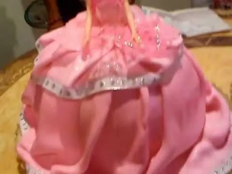 las espectativas de las tortas en forma de princesas - YouTube las espectativas de las tortas en forma de princesas - YouTube