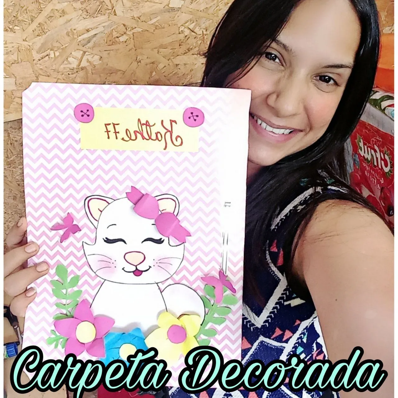 Esp/Eng) Tutorial/ ¿Cómo decorar una carpeta con un hermoso diseño de gatita?/Tutorial/ How to decorate a folder with a beautiful kitty design? | PeakD Esp/Eng) Tutorial/ ¿Cómo decorar una carpeta con un hermoso diseño de gatita?/Tutorial/ How to decorate a folder with a beautiful kitty design? | PeakD